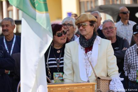 Mednarodna revija starodobnikov v Kamnik privabila ljubitelje klasičnih vozil (76)